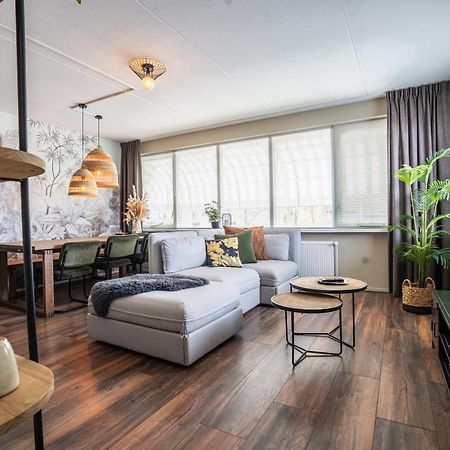 The Lion King - 6 Person Linked Apartment With Roof Terrace Groningen Buitenkant foto