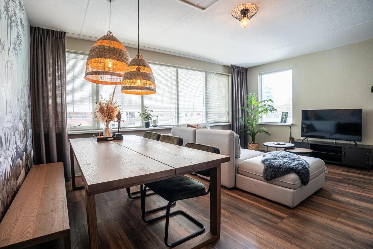The Lion King - 6 Person Linked Apartment With Roof Terrace Groningen Buitenkant foto