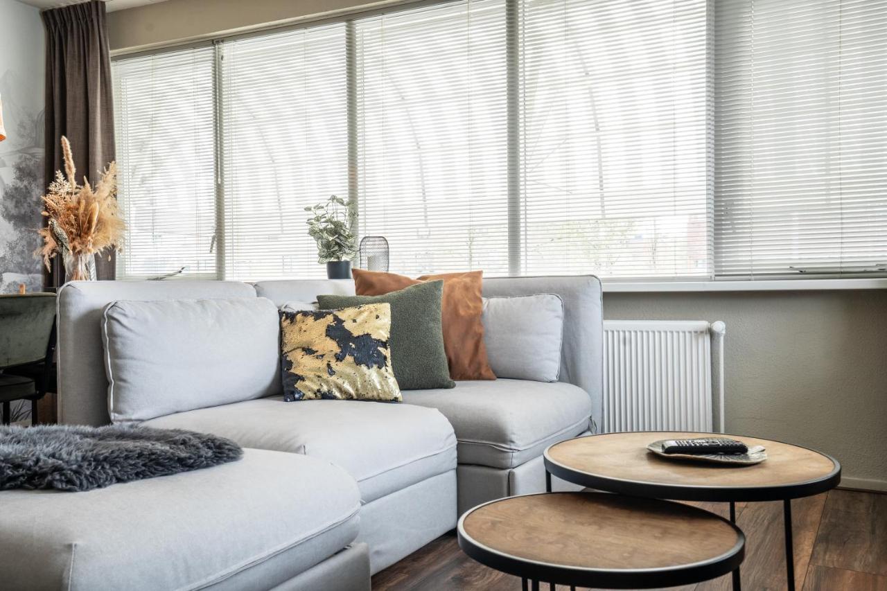 The Lion King - 6 Person Linked Apartment With Roof Terrace Groningen Buitenkant foto