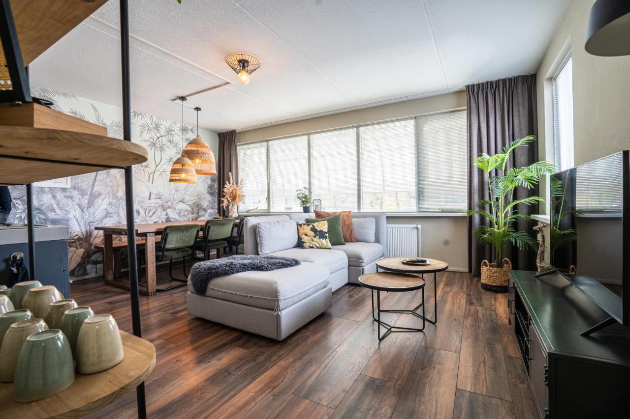The Lion King - 6 Person Linked Apartment With Roof Terrace Groningen Buitenkant foto